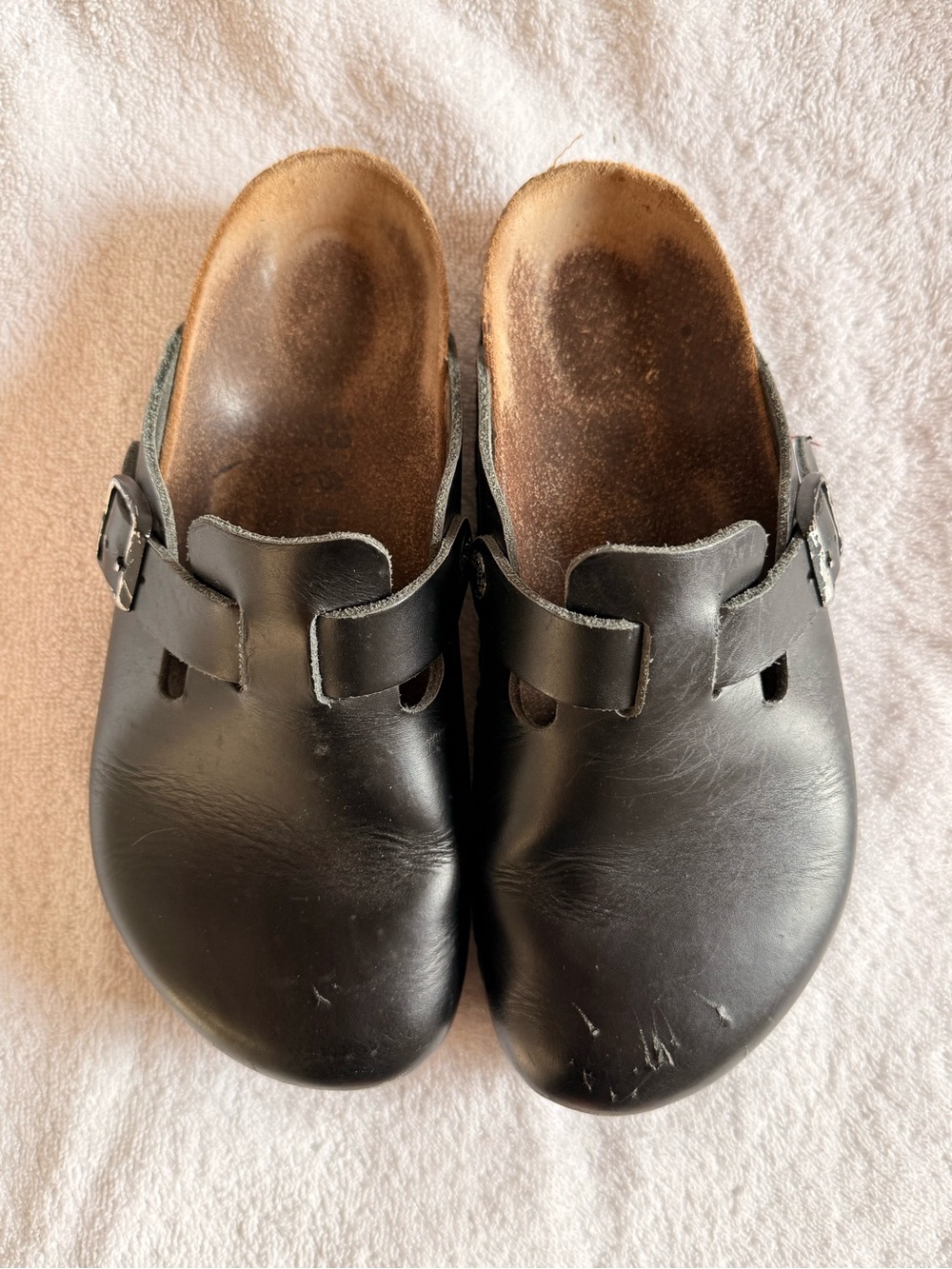 Birkenstock 38 reg black clogs
